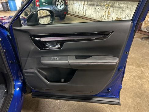 Used 2025 Honda CR-V Sport Touring image 23