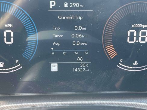 Used 2025 Hyundai Santa Fe SE AWD/4WD image 26