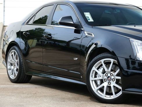 Used 2009 Cadillac CTS V RWD image 19