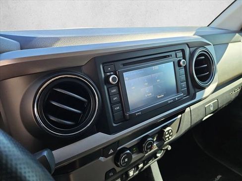 Used 2019 Toyota Tacoma SR5 image 12