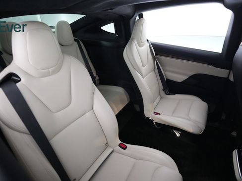 Used 2023 Tesla Model X AWD/4WD image 5
