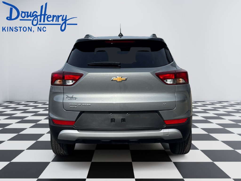 Used 2025 Chevrolet TrailBlazer LT AWD/4WD image 4