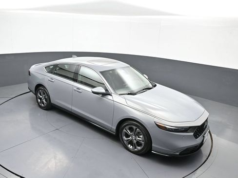 Used 2024 Honda Accord EX-L image 35