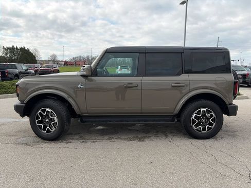 Used 2025 Ford Bronco Outer Banks AWD/4WD image 4