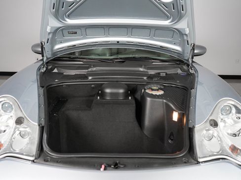 Used 2003 Porsche 911 Carrera RWD image 40