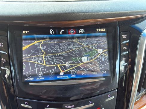 Used 2015 Cadillac Escalade Luxury image 20