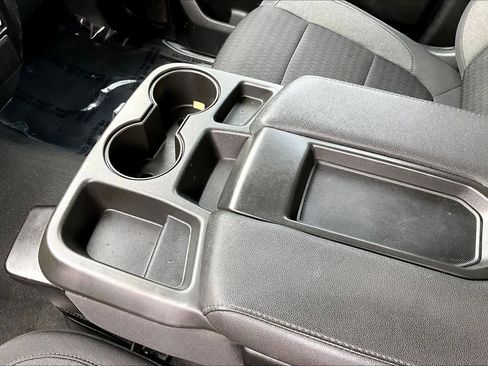 Used 2022 Chevrolet Silverado 2500 LT w/ Convenience Package image 17