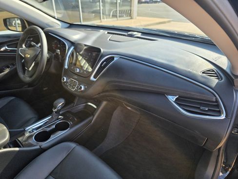 Used 2024 Chevrolet Malibu LT image 18