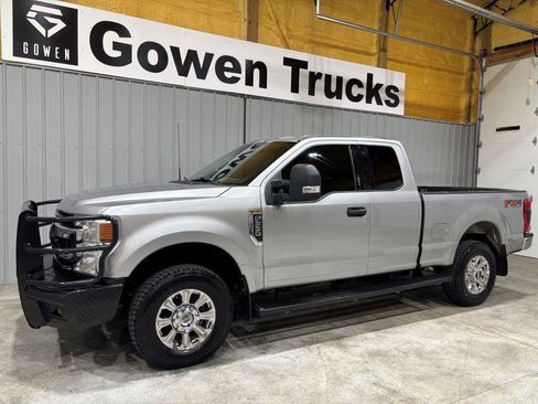 Used 2022 Ford F250 XLT w/ XLT Value Package image 4