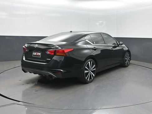 Used 2022 Nissan Altima 2.0 SR FWD image 30