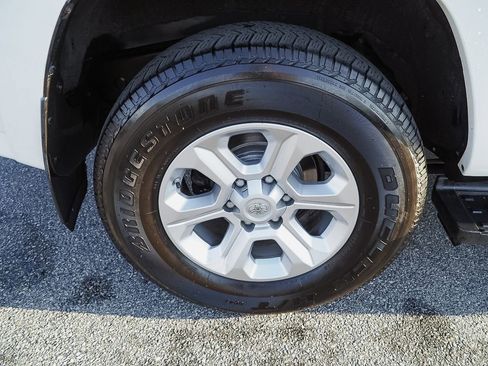 Used 2019 Toyota 4Runner SR5 Premium image 39