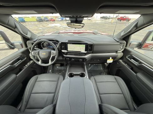 New 2026 Chevrolet Silverado 3500 LTZ w/ LTZ Premium Package image 2