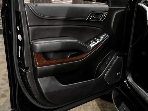 Used 2020 GMC Yukon SLT w/ Open Road Package AWD/4WD image 43