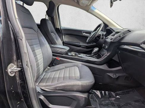 Used 2017 Ford Edge SE FWD image 21