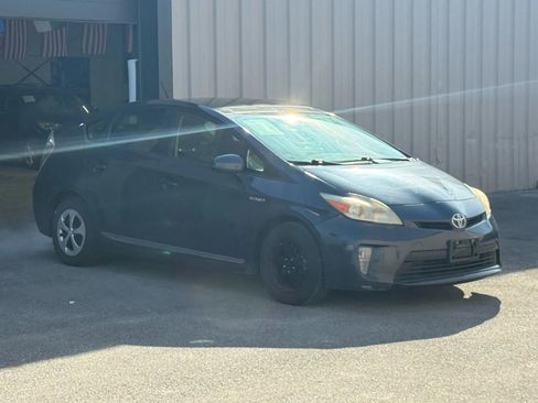 Used 2012 Toyota Prius Four image 3