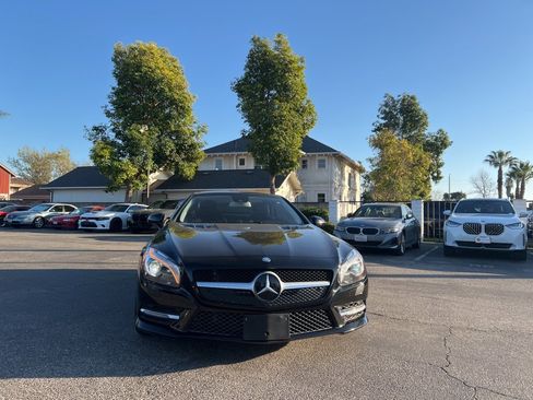 Used 2013 Mercedes-Benz SL 550 image 2