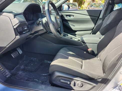 Certified 2025 Honda Accord Sport image 9