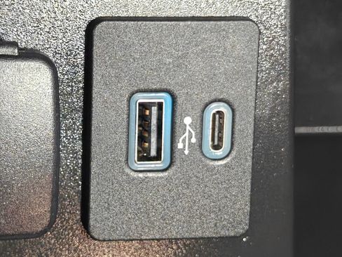 Used 2022 Ford Explorer 4WD image 43