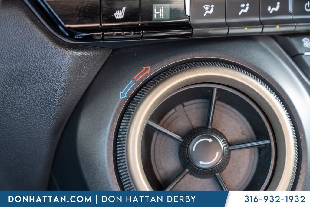 Used 2024 Chevrolet Blazer Premier AWD/4WD image 11