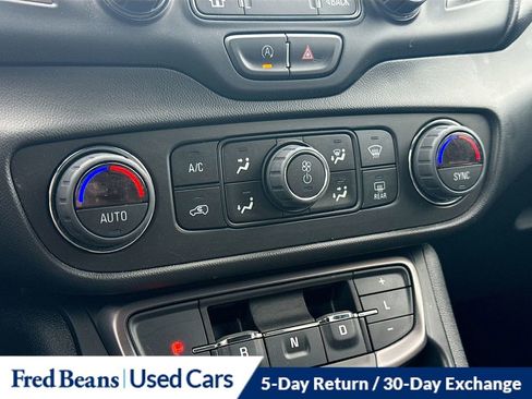 Certified 2023 GMC Terrain AT4 w/ Infotainment Package II image 17