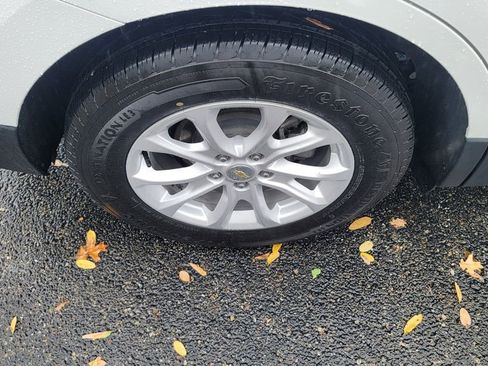 Used 2021 Chevrolet Equinox LS image 13