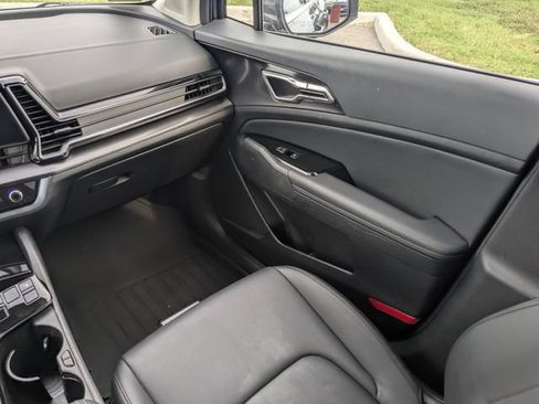 Certified 2024 Kia Sportage EX w/ EX Premium Package AWD/4WD image 22