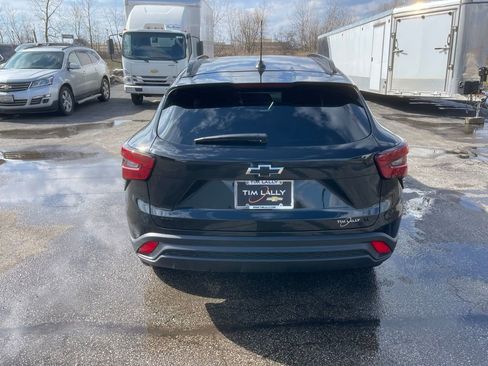 New 2026 Chevrolet Trax LT w/ Midnight Edition image 6