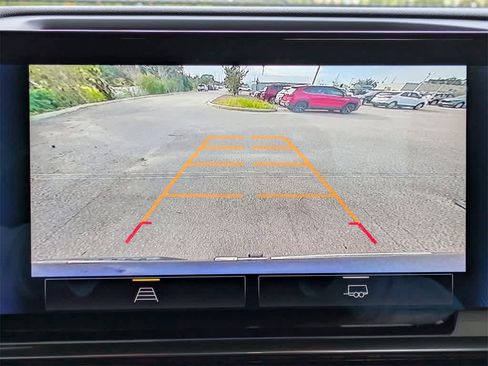 Used 2022 Chevrolet Silverado 1500 LT image 24