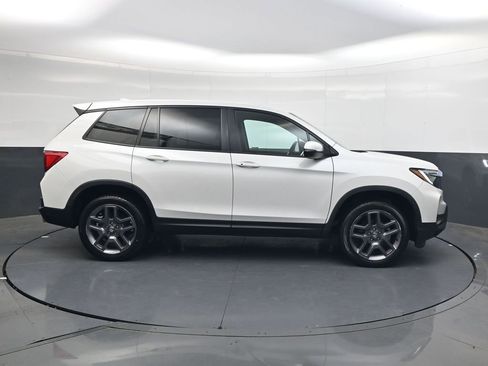 Used 2023 Honda Passport EX-L image 3