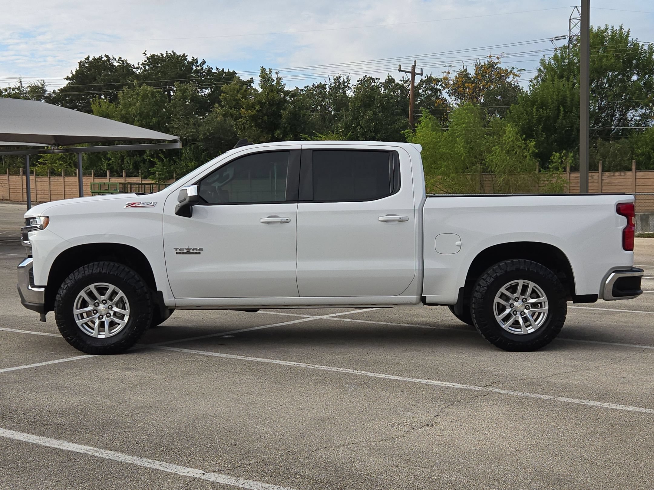 Used 2019 Chevrolet Silverado 1500 LT w/ Texas Edition AWD/4WD image 6