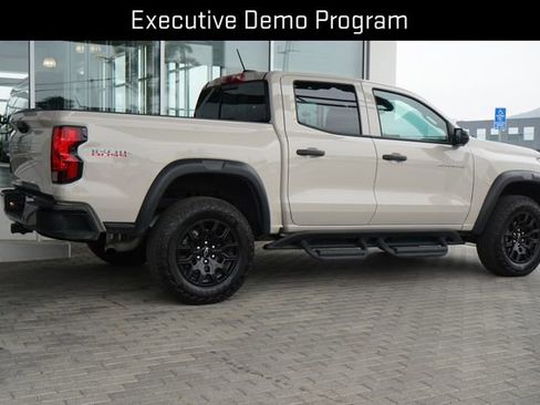 Used 2026 Chevrolet Colorado Trail Boss AWD/4WD image 9