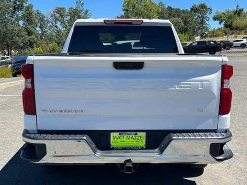 Used 2025 Chevrolet Silverado 1500 LT RWD image 10