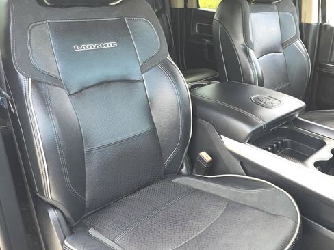 Used 2022 RAM 3500 Laramie AWD/4WD image 18