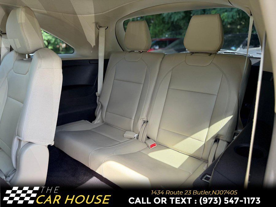 Used 2017 Acura MDX SH-AWD image 14