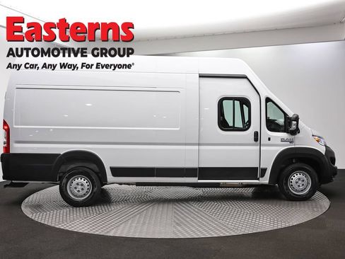 Used 2024 RAM ProMaster 3500 w/ Delivery Van Package FWD image 4