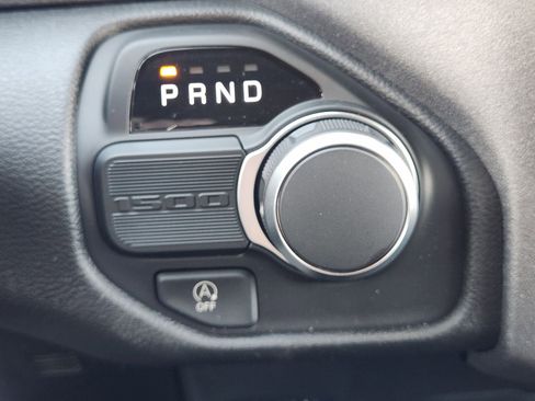 New 2026 RAM 1500 Express image 17