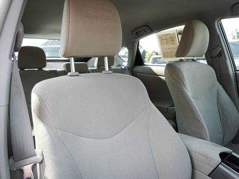 Used 2012 Toyota Prius Two FWD image 28
