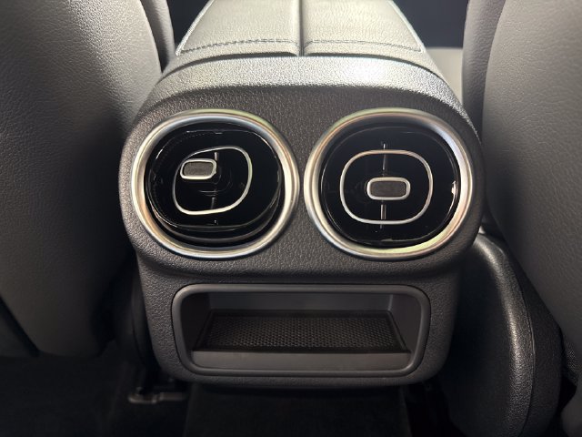 Used 2026 Mercedes-Benz GLC 300 4MATIC image 25