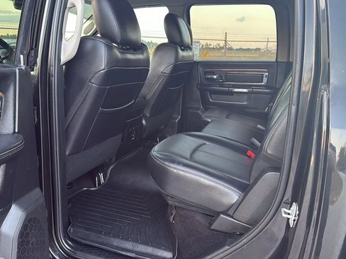 Used 2018 RAM 2500 Laramie image 12