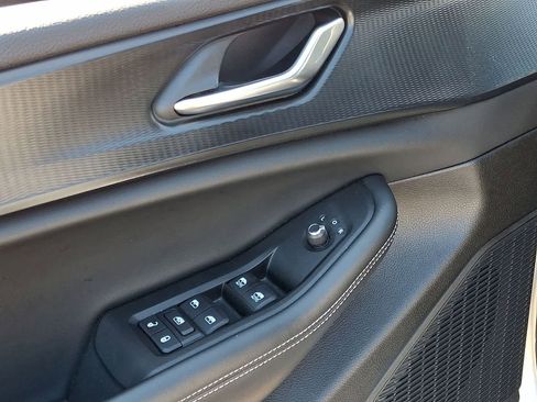 Used 2025 Jeep Grand Cherokee Altitude image 28