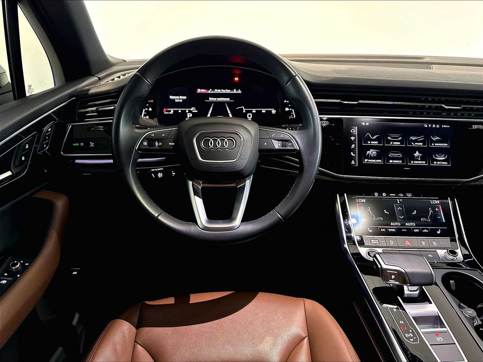 Used 2023 Audi Q7 2.0T Premium w/ Convenience Package AWD/4WD image 16