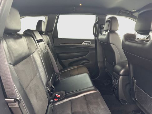 Used 2022 Jeep Grand Cherokee Laredo X RWD image 44