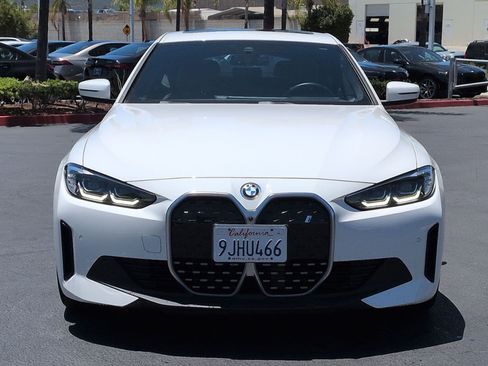 Used 2023 BMW i4 eDrive40 w/ Premium Package RWD image 3
