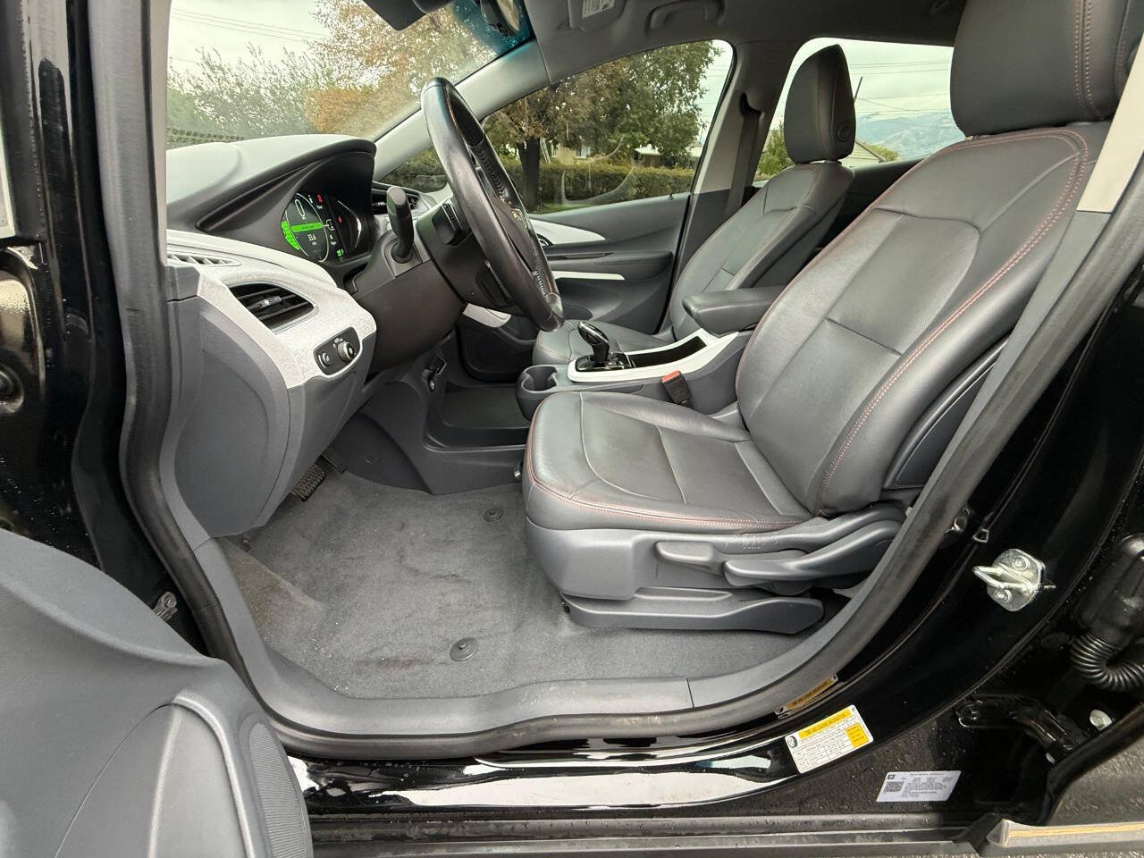 Used 2021 Chevrolet Bolt Premier FWD image 12