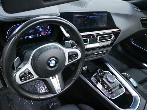 Used 2025 BMW Z4 sDrive30i image 21