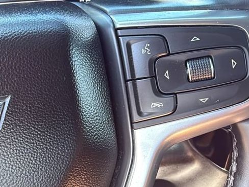Used 2024 Chevrolet Silverado 1500 LT AWD/4WD image 17