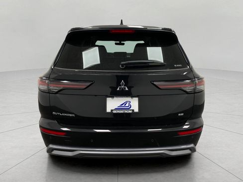 New 2026 Mitsubishi Outlander SE AWD/4WD image 4
