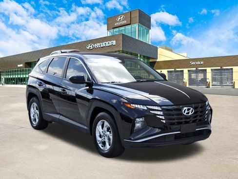 Used 2024 Hyundai Tucson SE FWD image 3