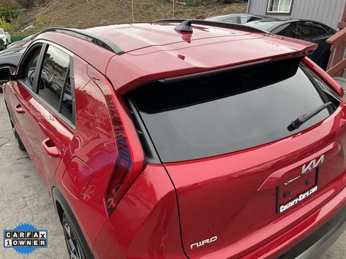 Used 2024 Kia Niro EX Touring image 88