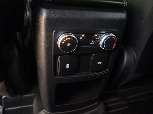 Used 2020 Ford Explorer XLT w/ Equipment Group 202A AWD/4WD image 19